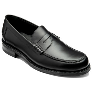 Loake Kingscliffe in black calf